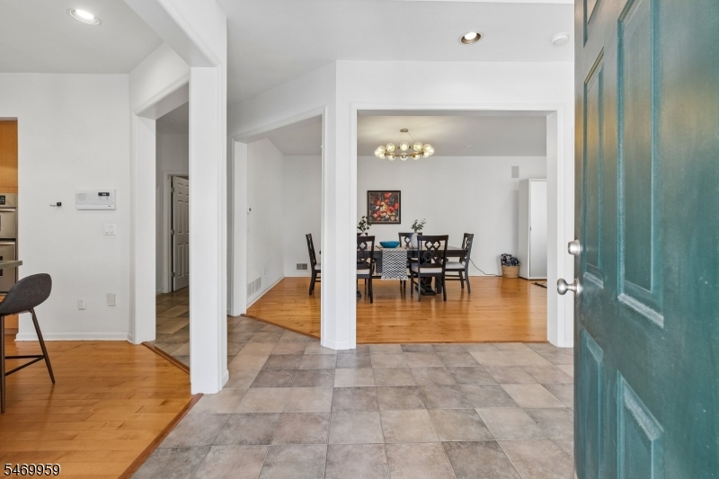 7 Oconnor Circle West Orange NJ 07052