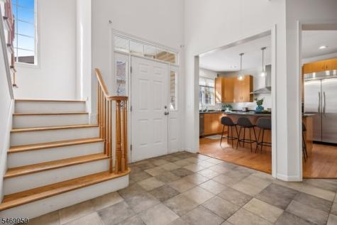 7 Oconnor Circle West Orange NJ 07052