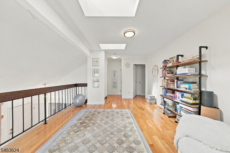 27 Chestnut Court Bernards NJ 07920