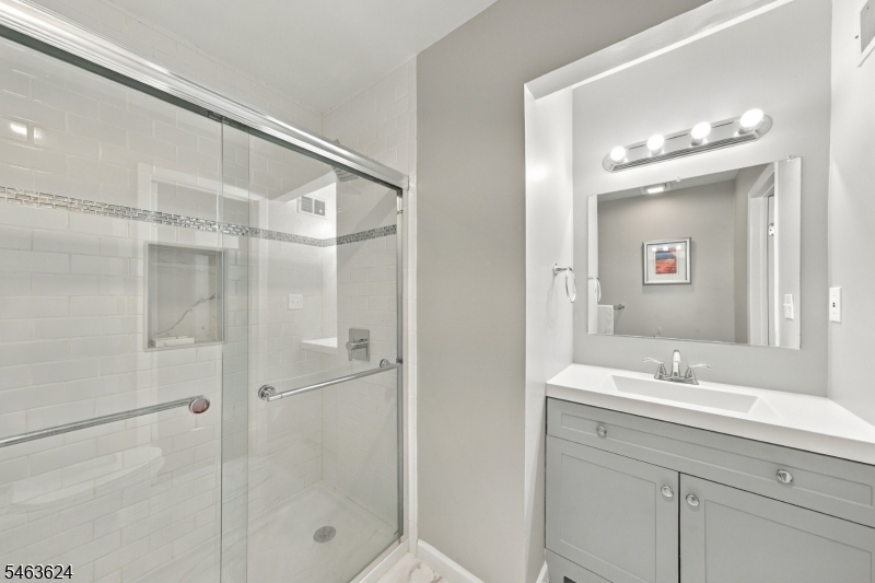 27 Chestnut Court Bernards NJ 07920