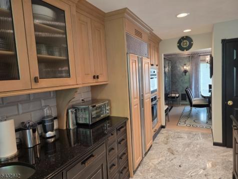 32 Robinhood Drive Mountain Lakes NJ 07046