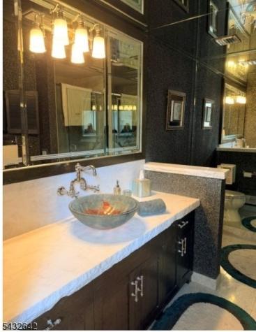 32 Robinhood Drive Mountain Lakes NJ 07046