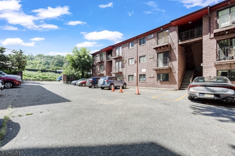 353 Marshall Street Paterson NJ 07503