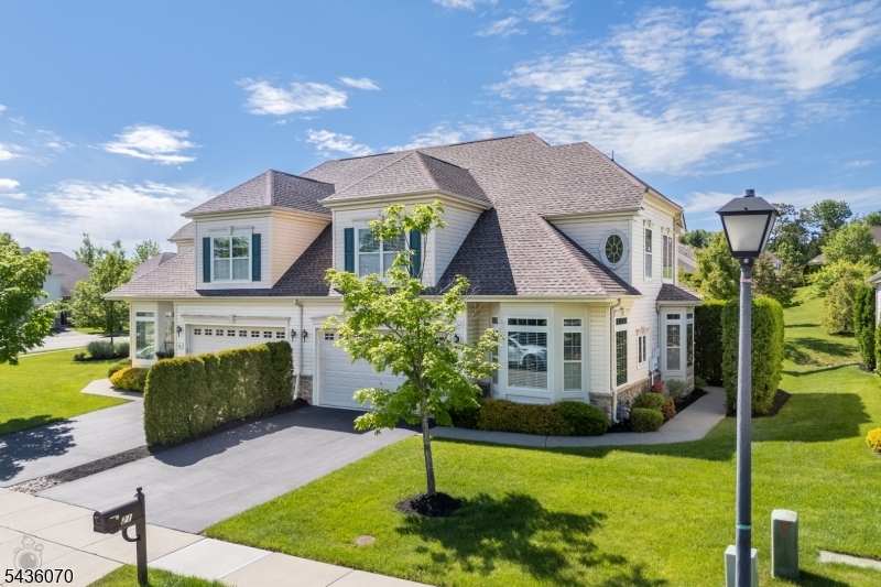 21 Sylvia Street Lopatcong NJ 08865
