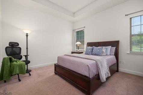 21 Sylvia Street Lopatcong NJ 08865