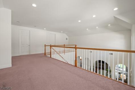 21 Sylvia Street Lopatcong NJ 08865