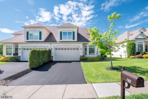 21 Sylvia Street Lopatcong NJ 08865