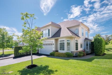 21 Sylvia Street Lopatcong NJ 08865
