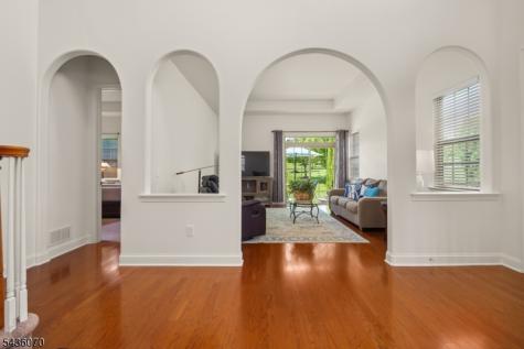 21 Sylvia Street Lopatcong NJ 08865