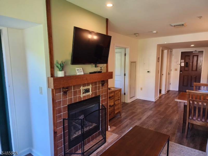 200 State Route 94 Unit 246 Vernon NJ 07462