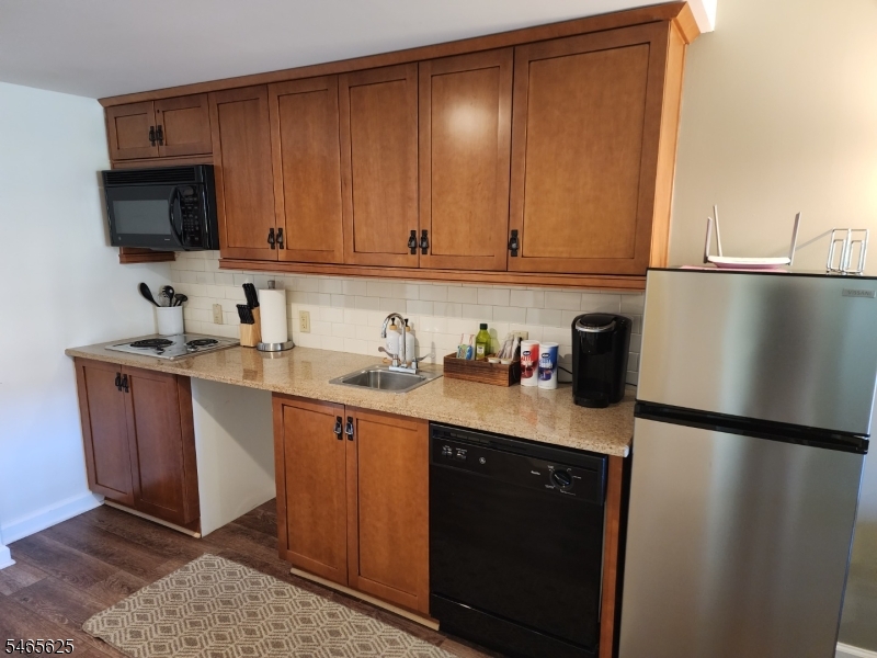 200 State Route 94 Unit 246 Vernon NJ 07462