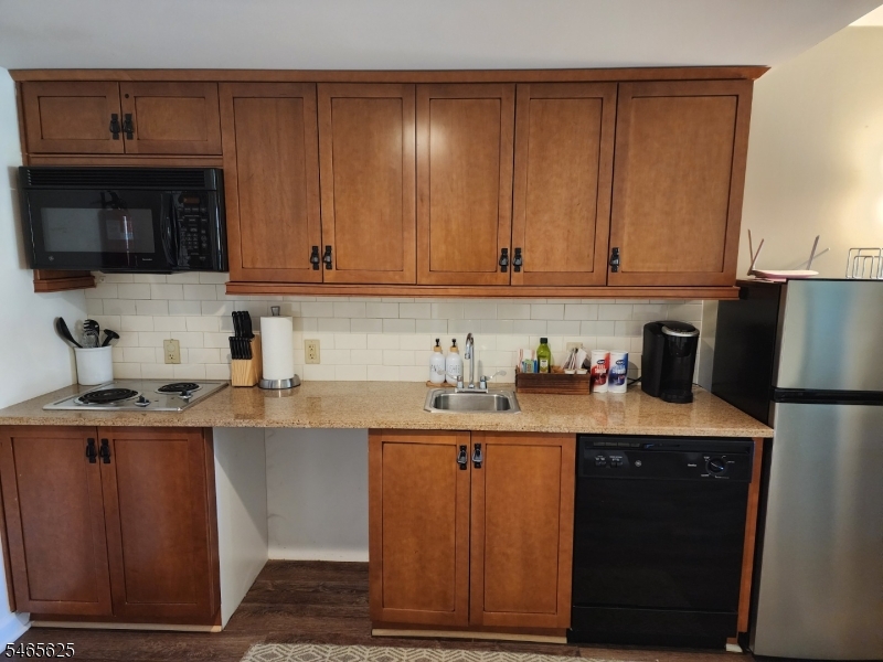 200 State Route 94 Unit 246 Vernon NJ 07462