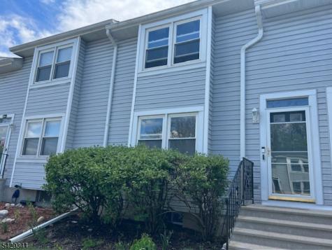 14 Village Drive Hamburg NJ 07419