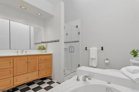 161 Marion Drive West Orange NJ 07052