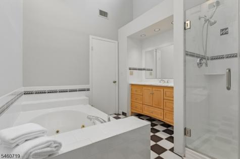 161 Marion Drive West Orange NJ 07052