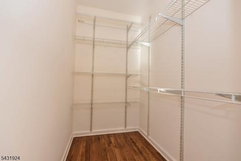 5 Hansen Place Wayne NJ 07470