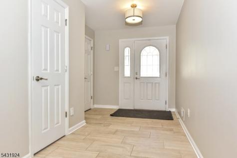 5 Hansen Place Wayne NJ 07470