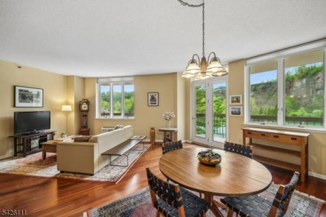 10 Smith Manor Boulevard West Orange NJ 07052