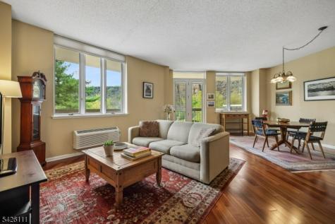 10 Smith Manor Boulevard West Orange NJ 07052