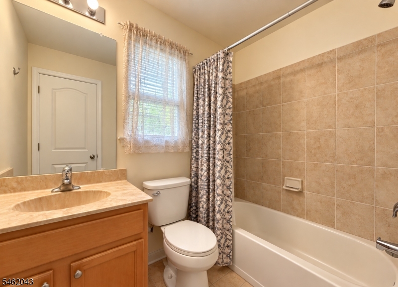 27 Keenan Street Franklin NJ 08873