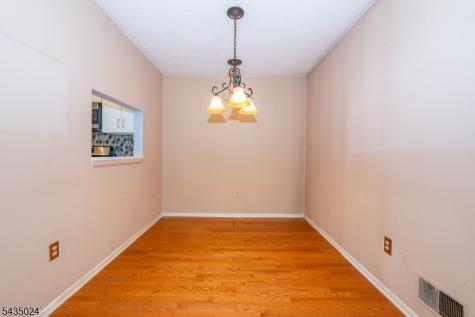 186 Larch Lane Mahwah NJ 07430