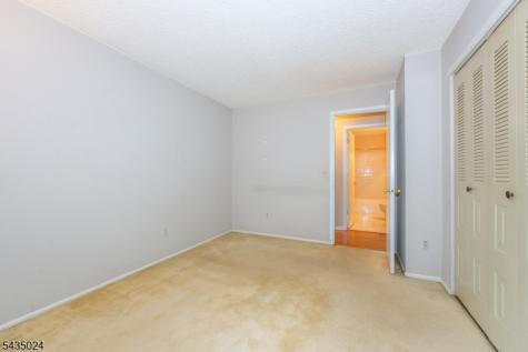 186 Larch Lane Mahwah NJ 07430