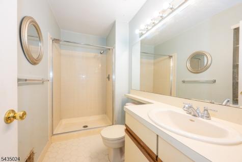 186 Larch Lane Mahwah NJ 07430