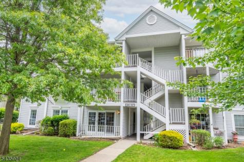 186 Larch Lane Mahwah NJ 07430
