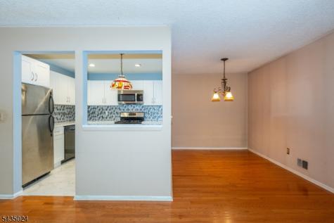 186 Larch Lane Mahwah NJ 07430