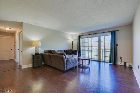 54 Lindsey Court Franklin NJ 08823