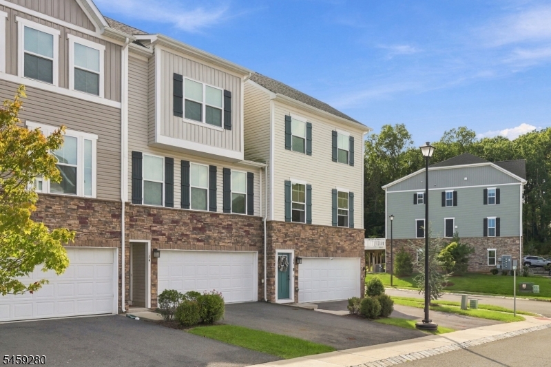 14 Clausen Court Mount Olive NJ 07828