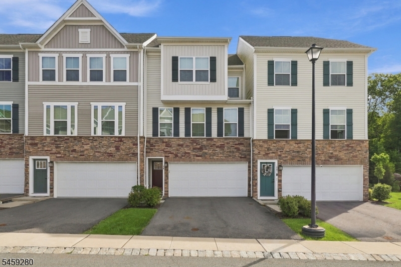 14 Clausen Court Mount Olive NJ 07828
