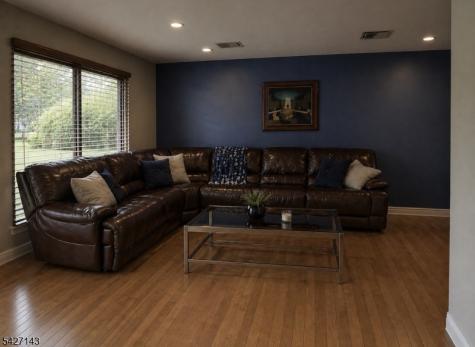 33 Cerone Court West Orange NJ 07052
