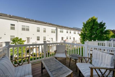 402 Saratoga Court Branchburg NJ 08876