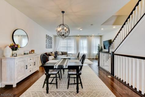 402 Saratoga Court Branchburg NJ 08876
