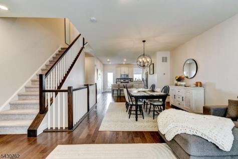 402 Saratoga Court Branchburg NJ 08876