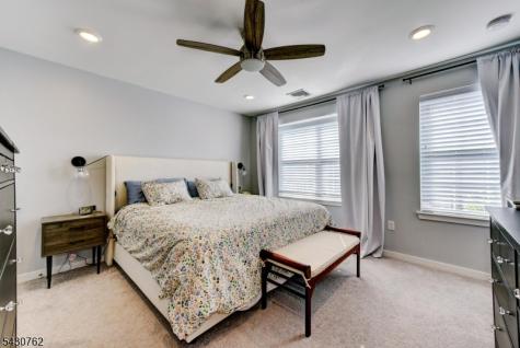 402 Saratoga Court Branchburg NJ 08876