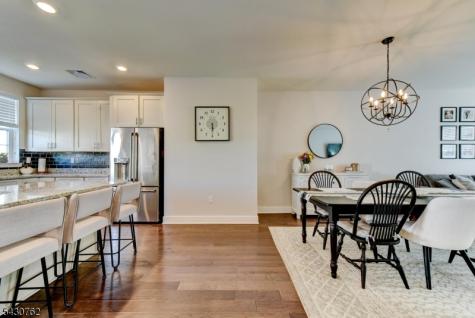402 Saratoga Court Branchburg NJ 08876