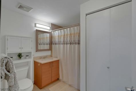 102 Christopher Columbus Drive Jersey City NJ 07302