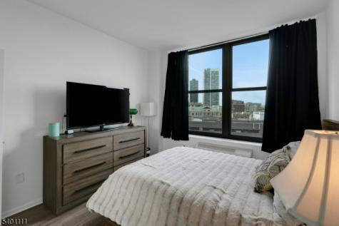 102 Christopher Columbus Drive Jersey City NJ 07302