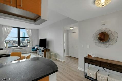 102 Christopher Columbus Drive Jersey City NJ 07302