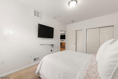 28 Matilda Avenue Franklin NJ 08873