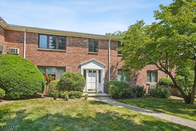 93 Troy Drive Springfield NJ 07081