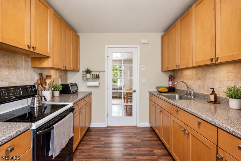 93 Troy Drive Springfield NJ 07081