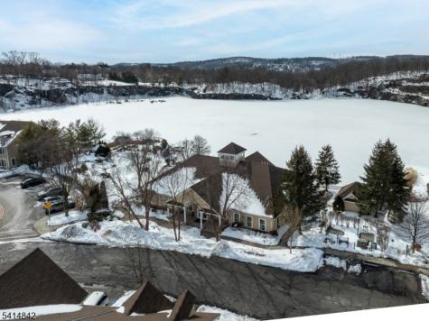 26 Birchwood Lane North Haledon NJ 07508