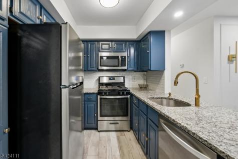 36 Stonyridge Drive Lincoln Park NJ 07035