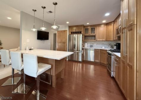 16 Karam Circle West Orange NJ 07052