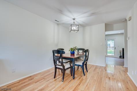 5 Heritage Square Sayreville NJ 08872