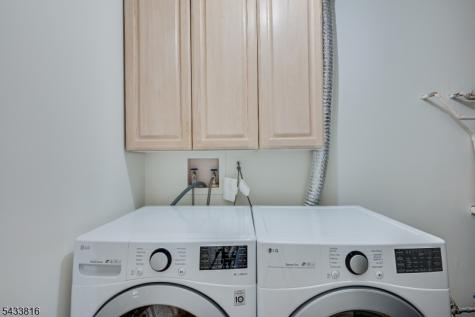5 Heritage Square Sayreville NJ 08872