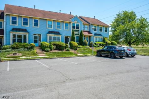 5 Heritage Square Sayreville NJ 08872